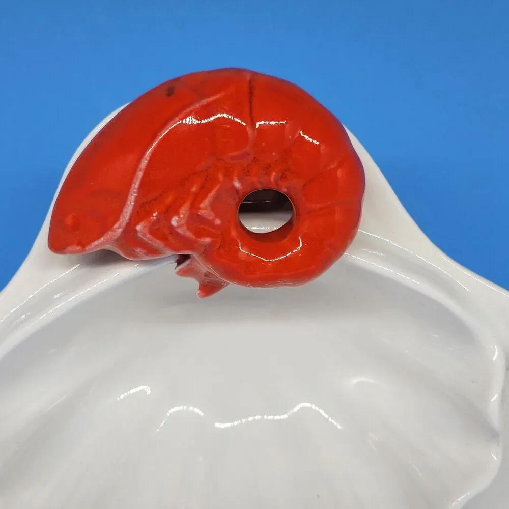 Unbranded ceramic clam